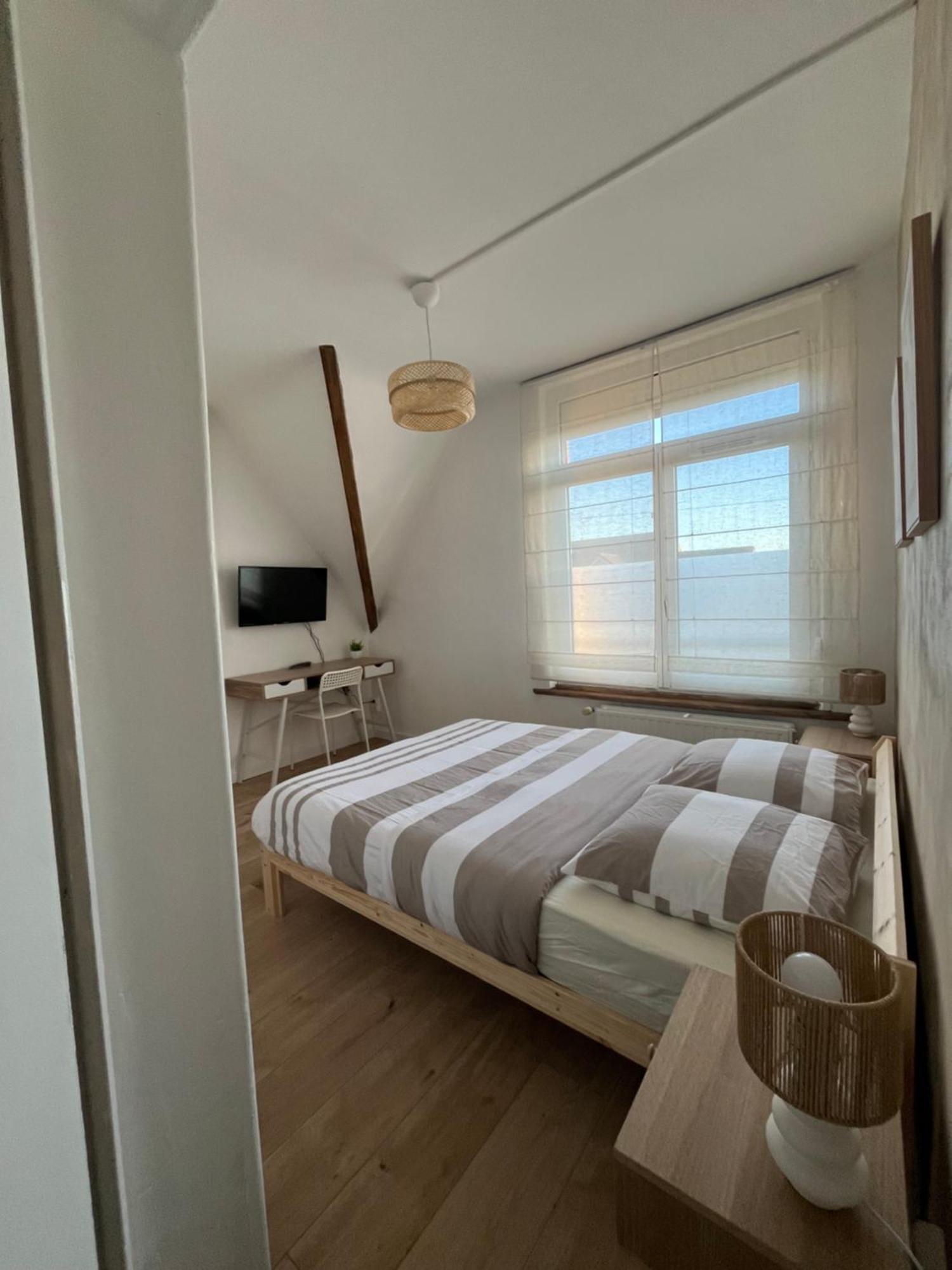 Jolie Maison De Coron Lens Eksteriør bilde