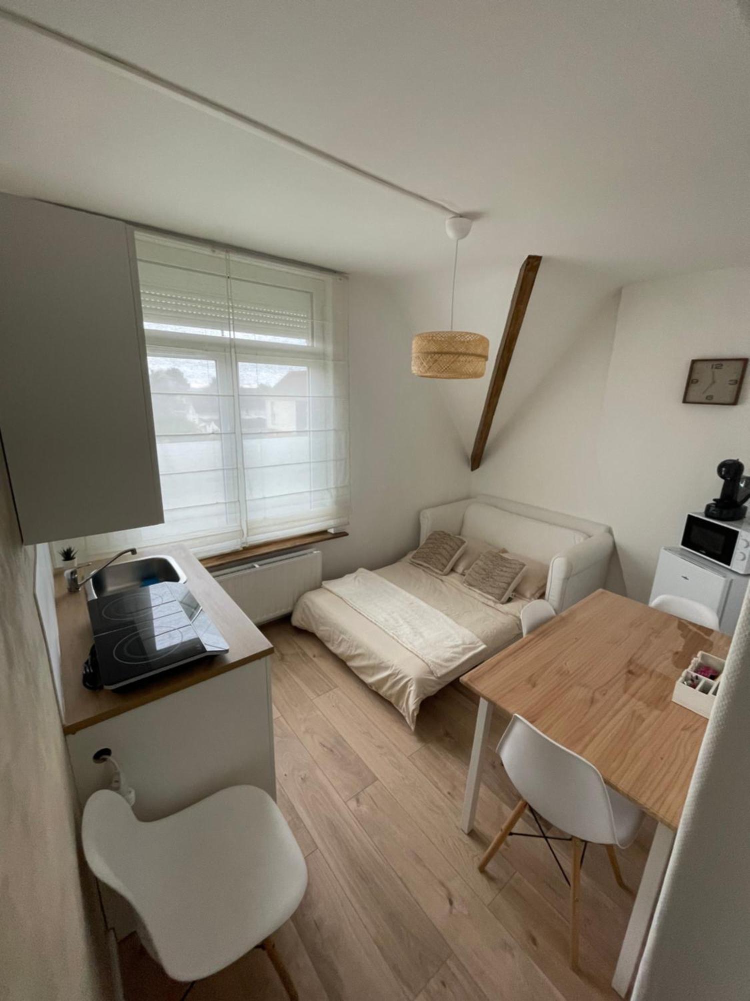 Jolie Maison De Coron Lens Eksteriør bilde